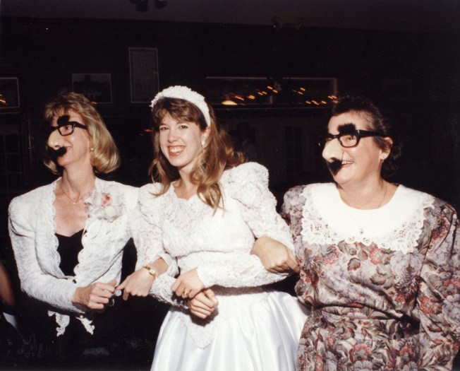 4-lorraine-and-sandy-with-kathy-1995